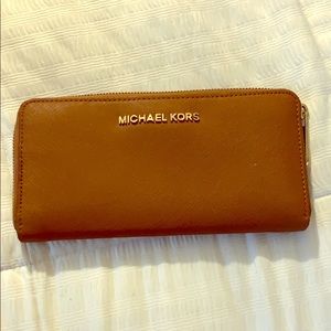 Michael Kors long wallet